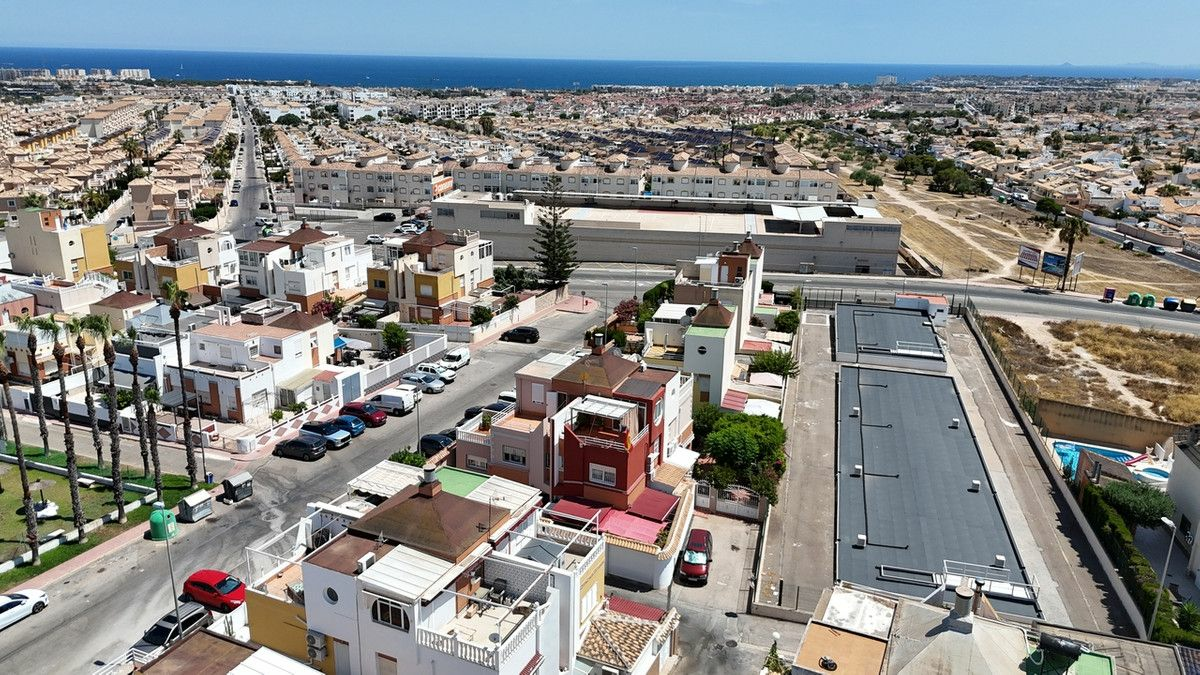 2-bedroom House In Orihuela Costa, Spain (71 M²)