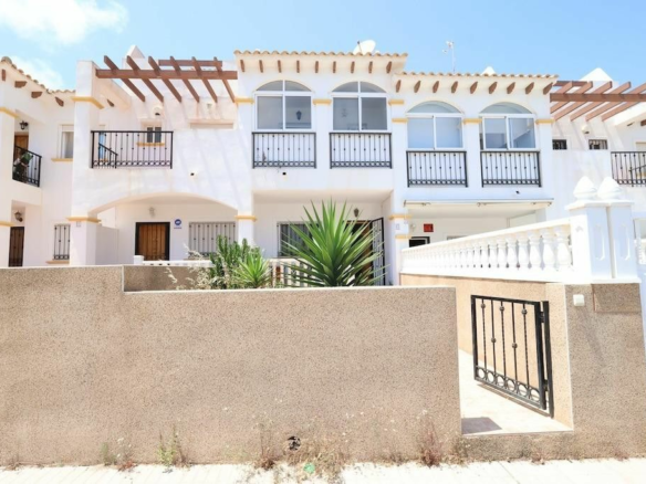 2-bedroom Apartment In Orihuela Costa, Spain (79 M²)