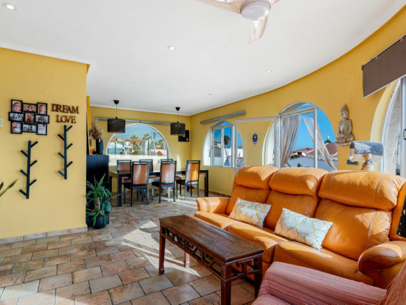 4-bedroom Villa In Rojales, Spain (158 M²)