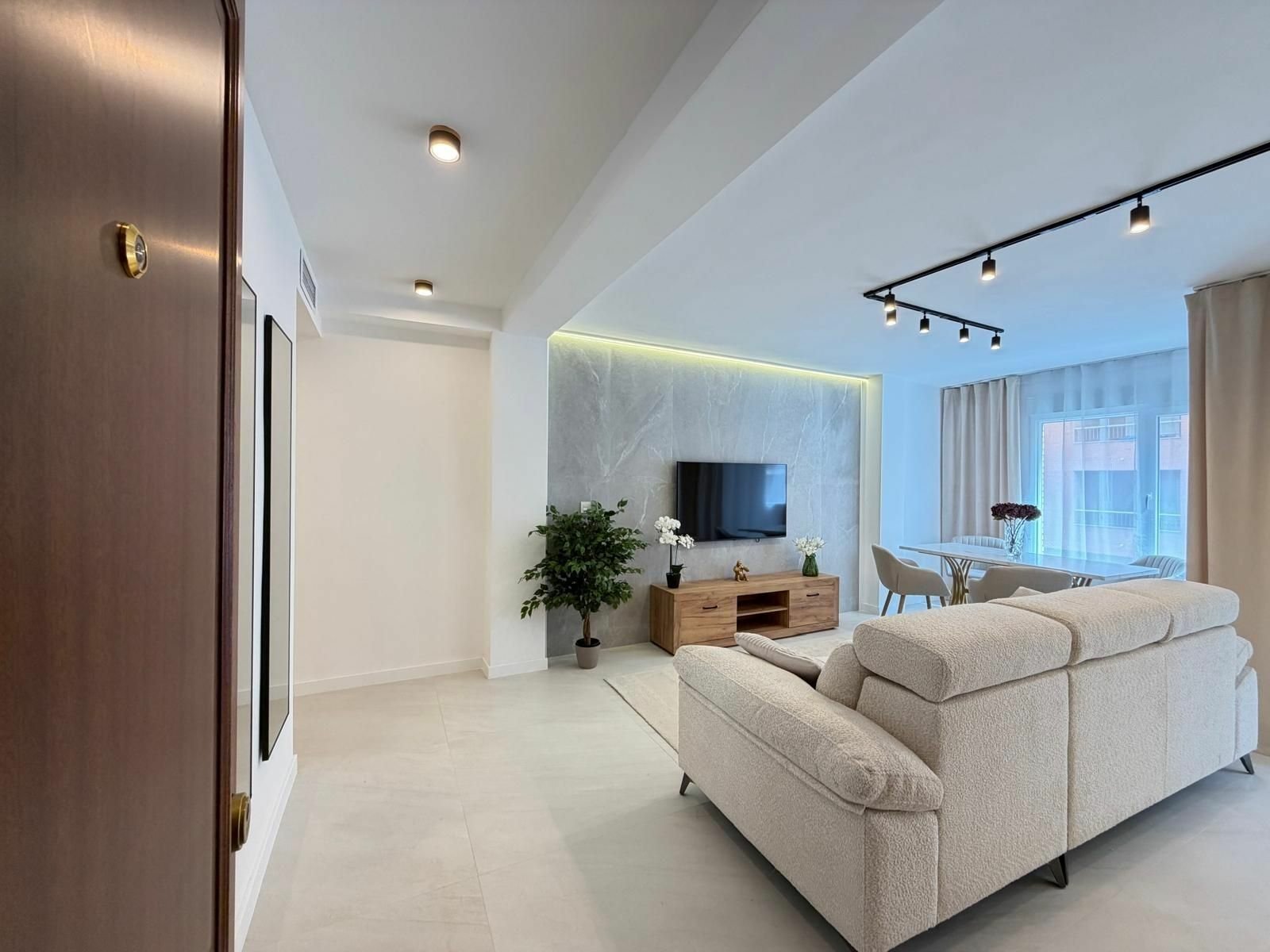 4-bedroom Apartment In Torrevieja, Spain (107 M²)