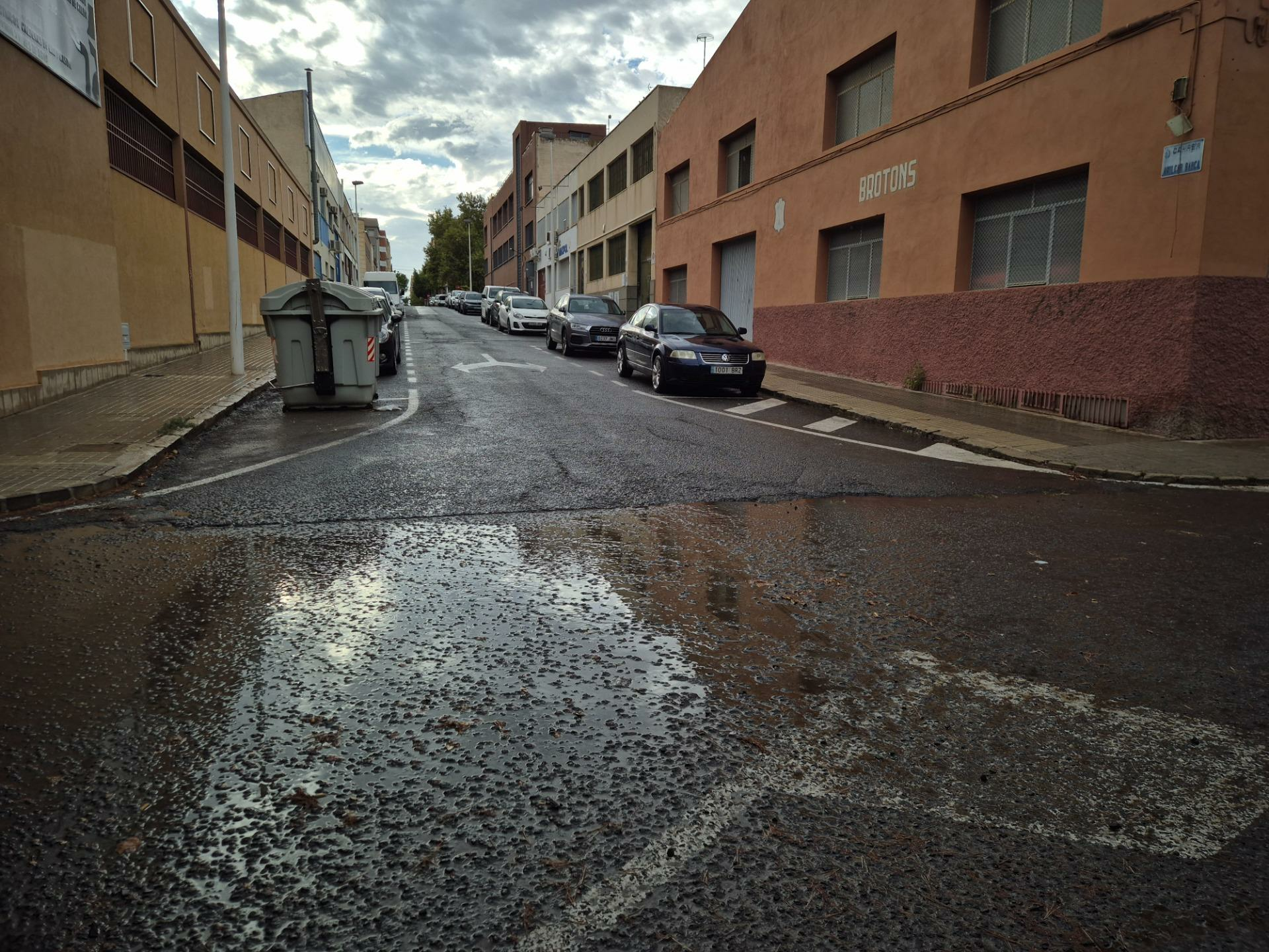 2-2-9d3041 Industrial Unit In Elche, Spain (1.350 M²)