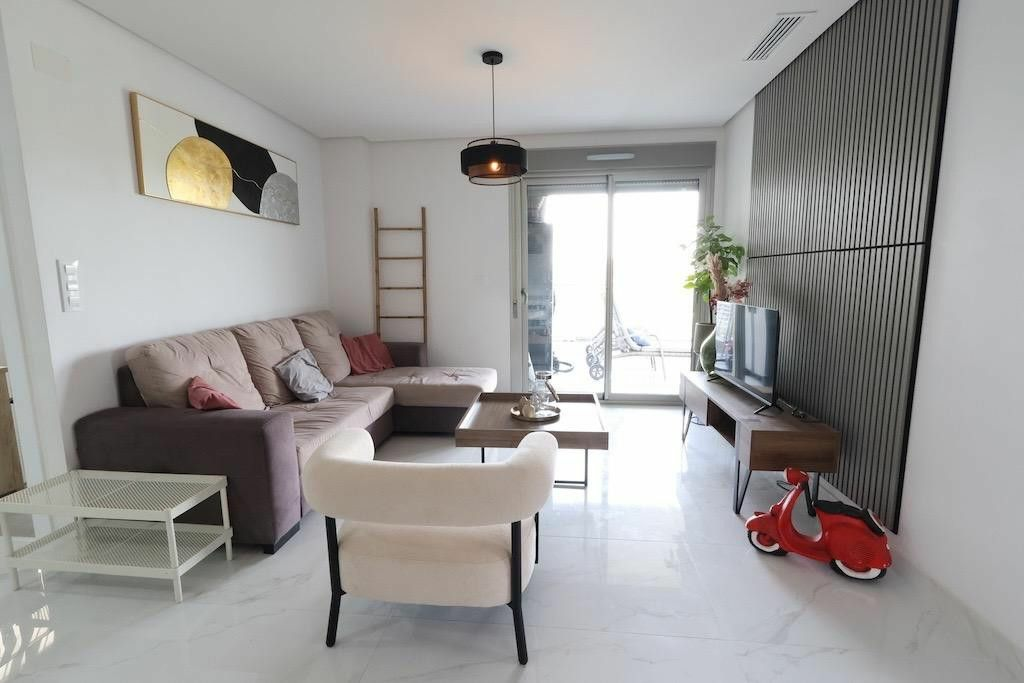 3-bedroom Apartment In Orihuela Costa, Spain (105 M²)