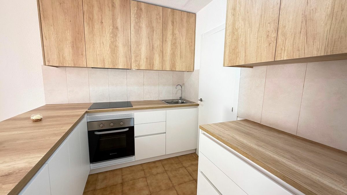 3-bedroom Apartment In Orihuela Costa, Spain (68 M²)