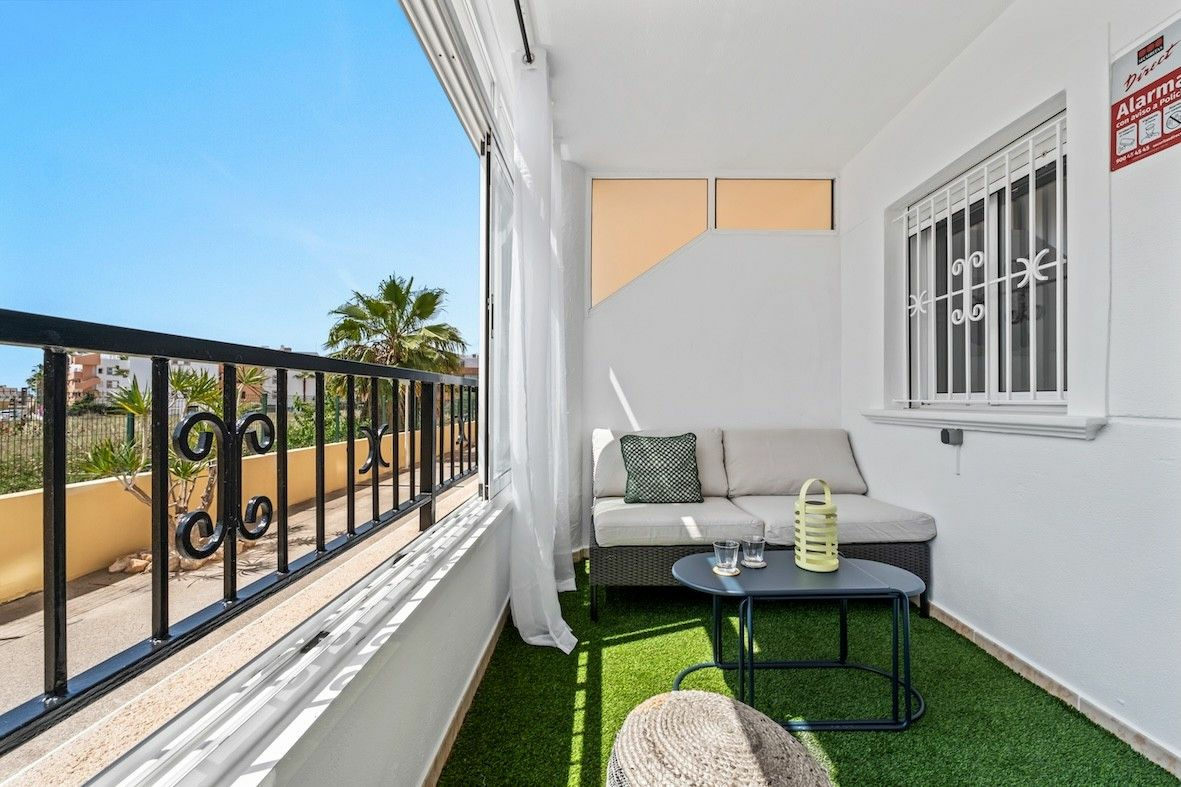 2-bedroom Apartment In Orihuela Costa, Spain (68 M²)