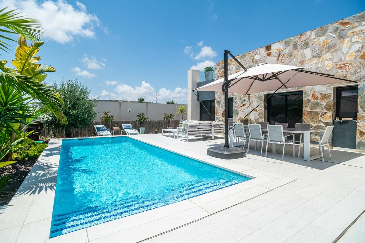 3-bedroom Villa In Algorfa, Spain (120 M²)