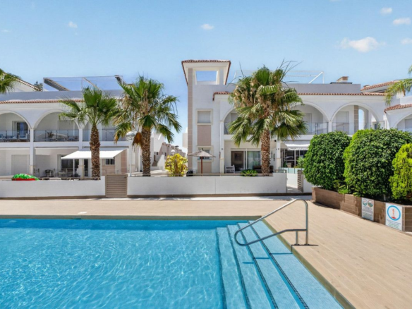 2-bedroom Apartment In Rojales, Spain (82 M²)