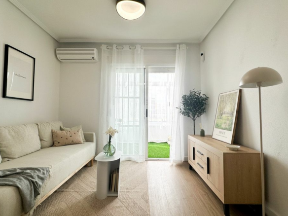2-bedroom Apartment In Orihuela Costa, Spain (69 M²)