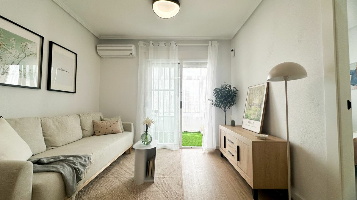 2-bedroom Apartment In Orihuela Costa, Spain (69 M²)