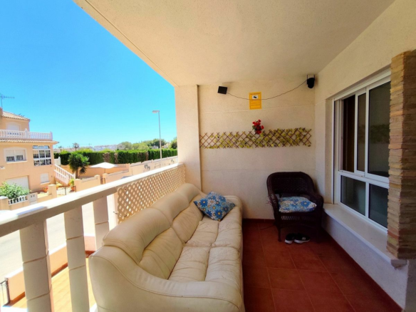 2-bedroom Apartment In Orihuela Costa, Spain (72 M²)