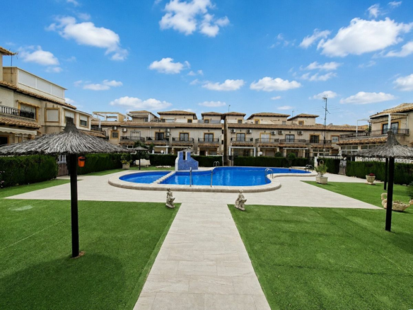 2-bedroom Apartment In Orihuela Costa, Spain (52 M²)