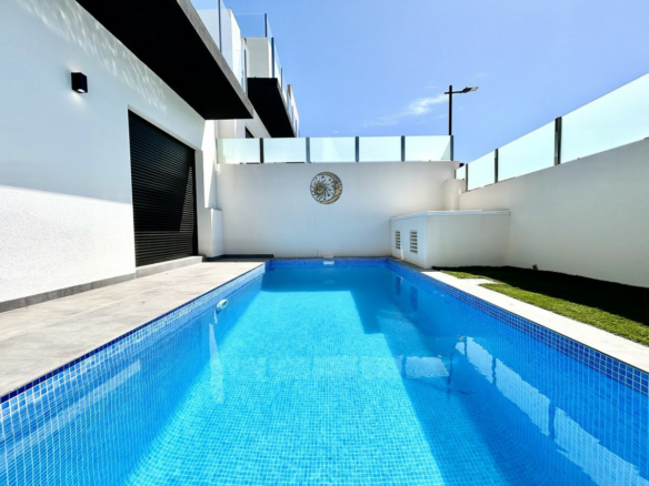 2-bedroom Villa In Orihuela Costa, Spain (110 M²)