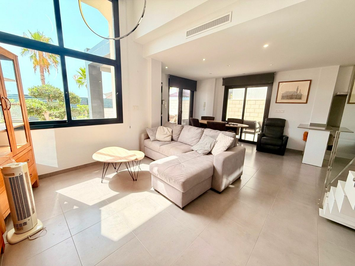 3-bedroom Villa In Rojales, Spain (106 M²)