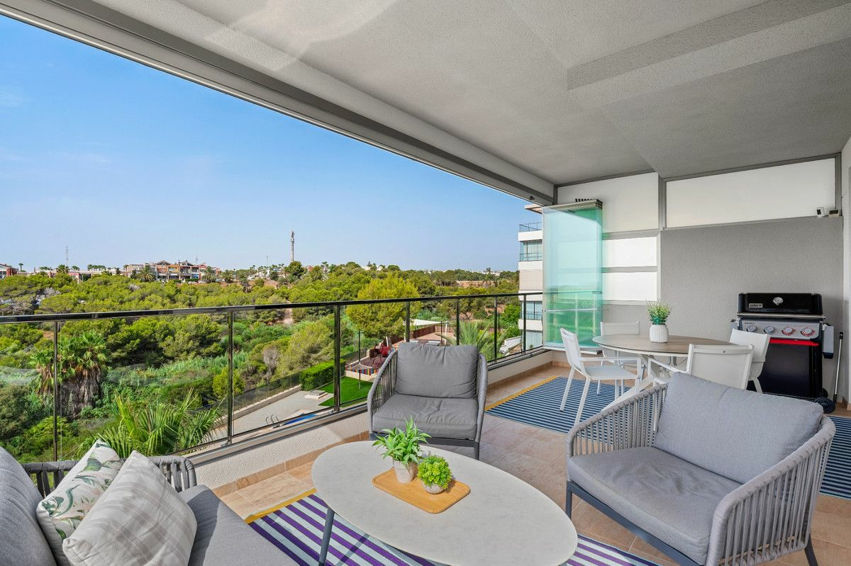 3-bedroom Apartment In Orihuela Costa, Spain (72 M²)