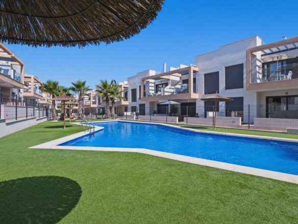 2-bedroom Apartment In Orihuela Costa, Spain (86 M²)
