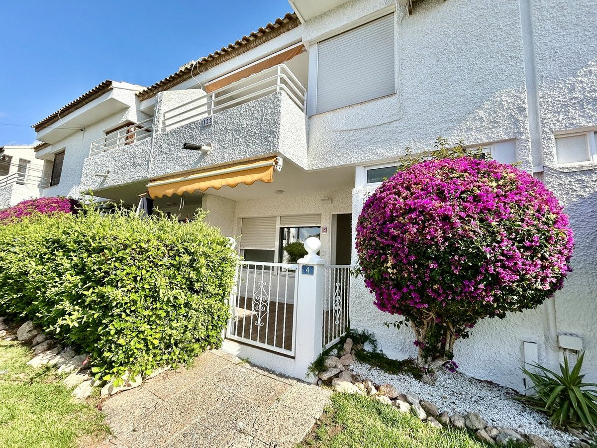 2-bedroom Apartment In Orihuela Costa, Spain (58 M²)