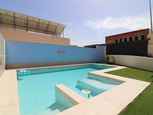 4-bedroom Villa In Benijofar, Spain (319 M²)