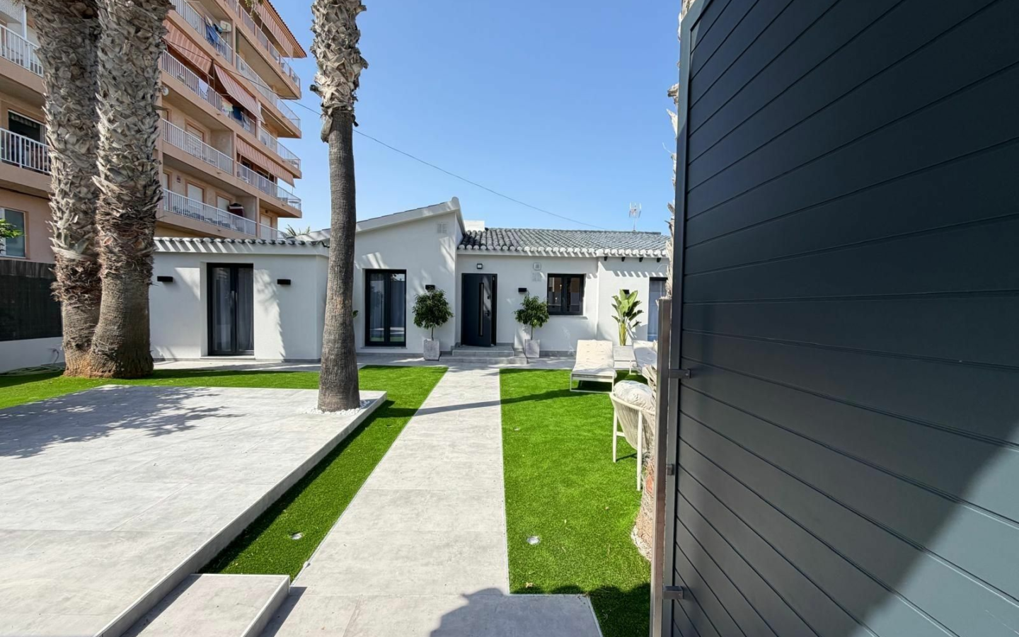 4-bedroom Villa In Torrevieja, Spain (103 M²)