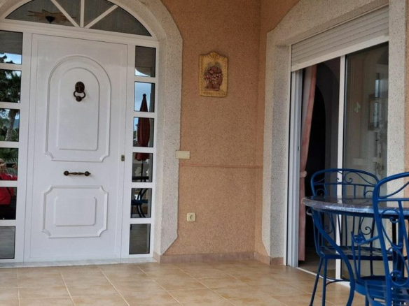 3-bedroom House In Benferri, Spain (265 M²)