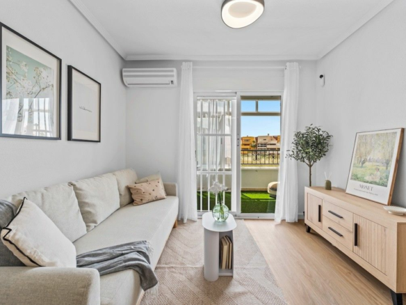 2-bedroom Apartment In Orihuela Costa, Spain (68 M²)