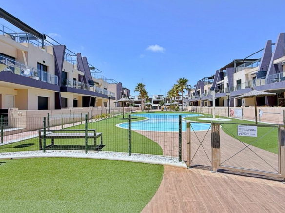 3-bedroom Apartment In Pilar De La Horadada, Spain (108 M²)