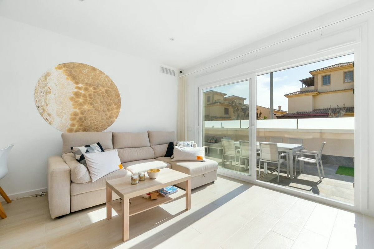 3-bedroom Villa In Pilar De La Horadada, Spain (108 M²)