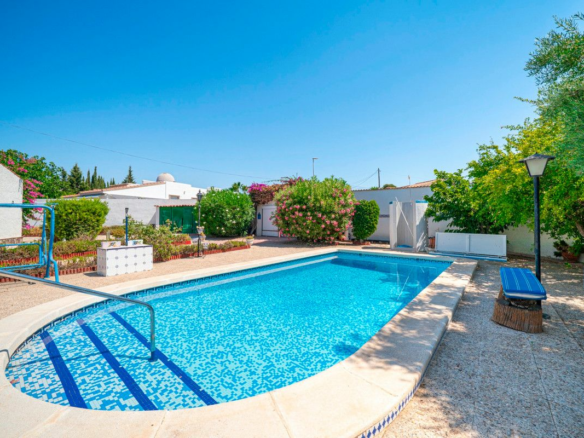 4-bedroom Villa In Rojales, Spain (198 M²)