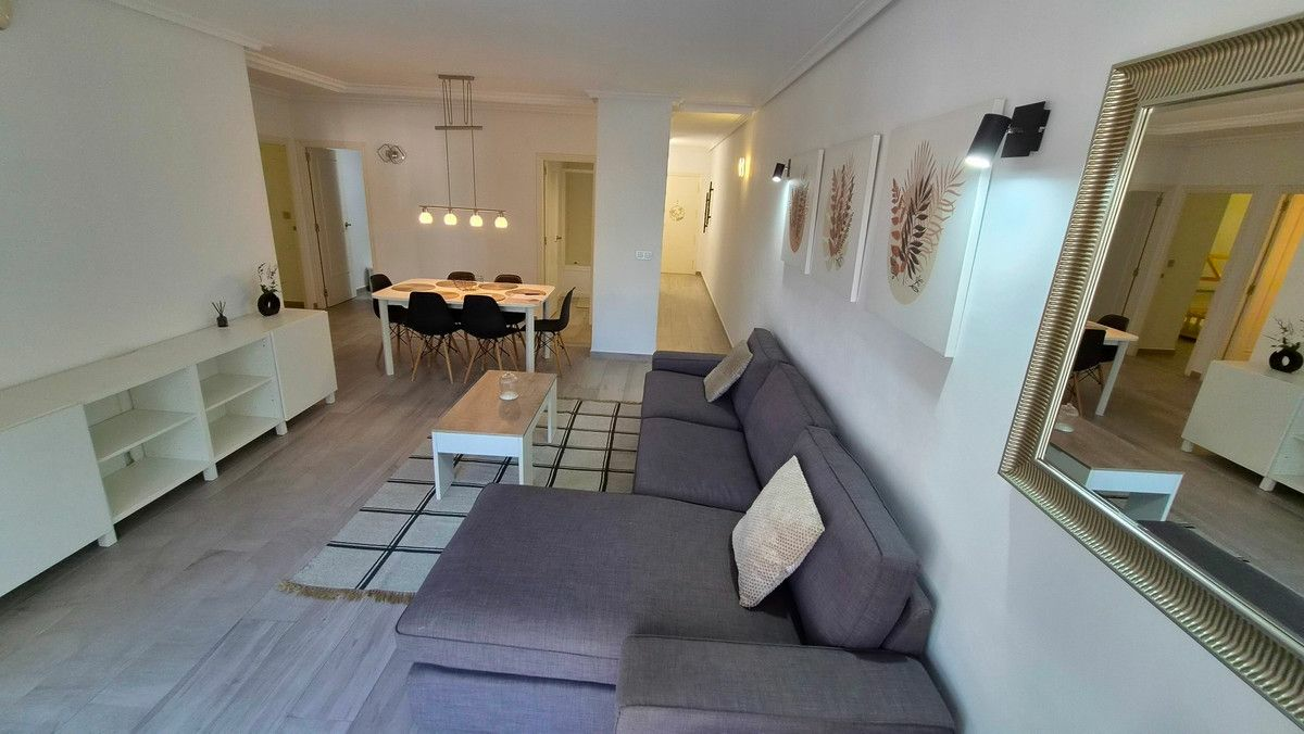 3-bedroom Apartment In Torrevieja, Spain (117 M²)