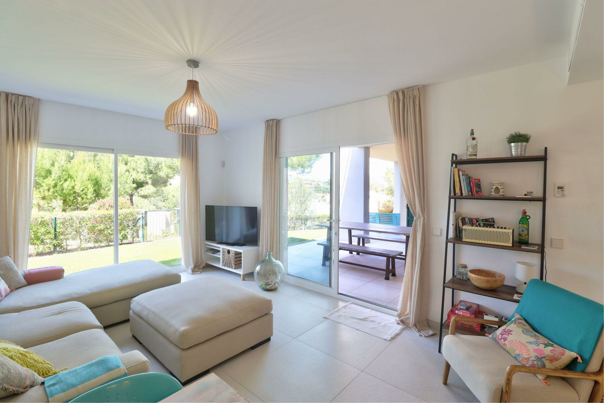 3-bedroom Apartment In Calvià, Spain (136 M²)