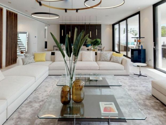 6-bedroom Villa In Calvià, Spain (748 M²)