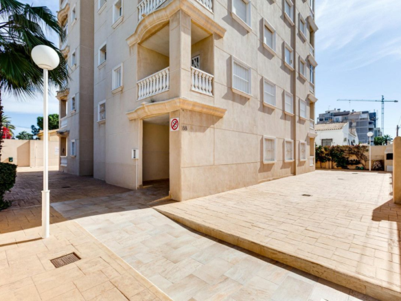 2-bedroom Apartment In Torrevieja, Spain (57 M²)