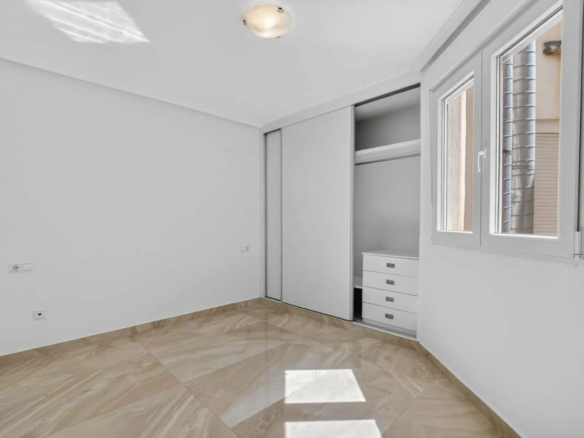 2-bedroom Apartment In Torrevieja, Spain (74 M²)