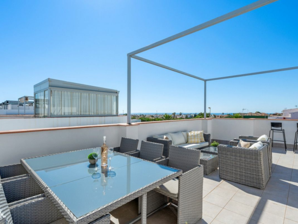 3-bedroom House In Daya Nueva, Spain (90 M²)