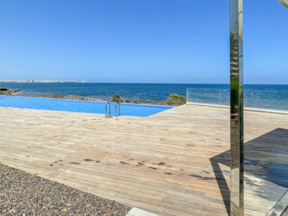 3-bedroom Apartment In Orihuela Costa, Spain (146 M²)