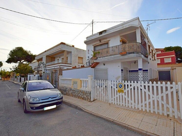 5-bedroom Apartment In Pilar De La Horadada, Spain (125 M²)
