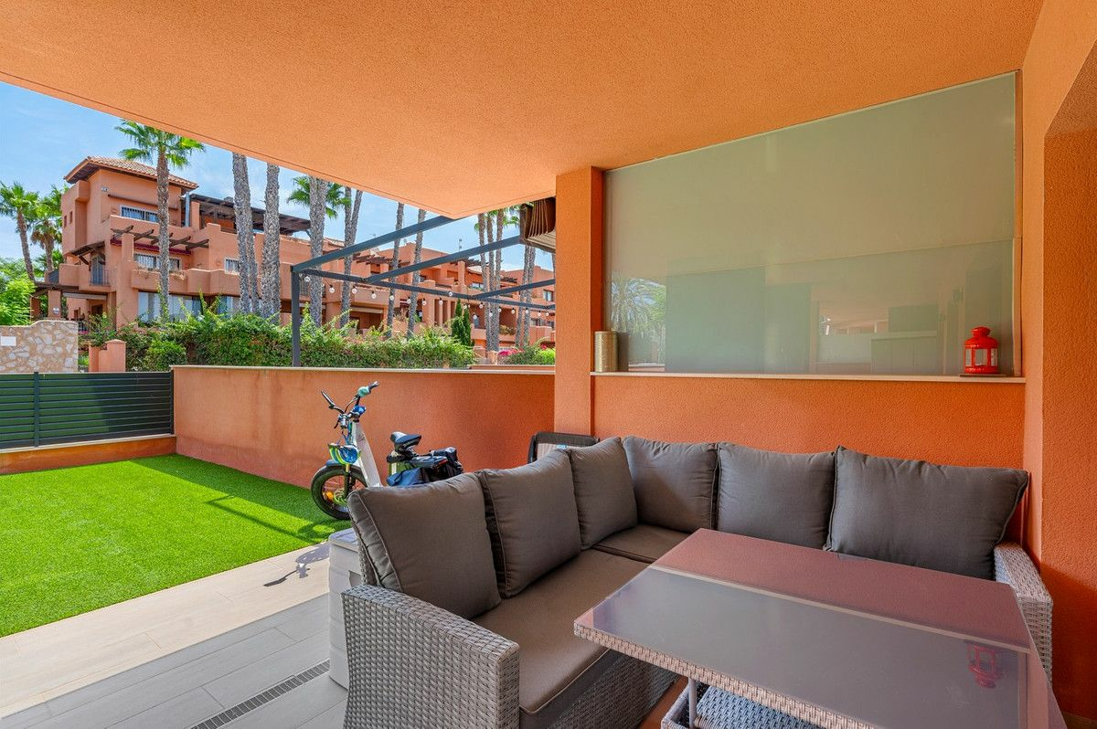 2-bedroom Apartment In Orihuela Costa, Spain (87 M²)