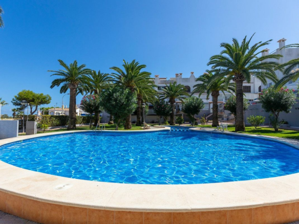 1-bedroom Apartment In Torrevieja, Spain (51 M²)