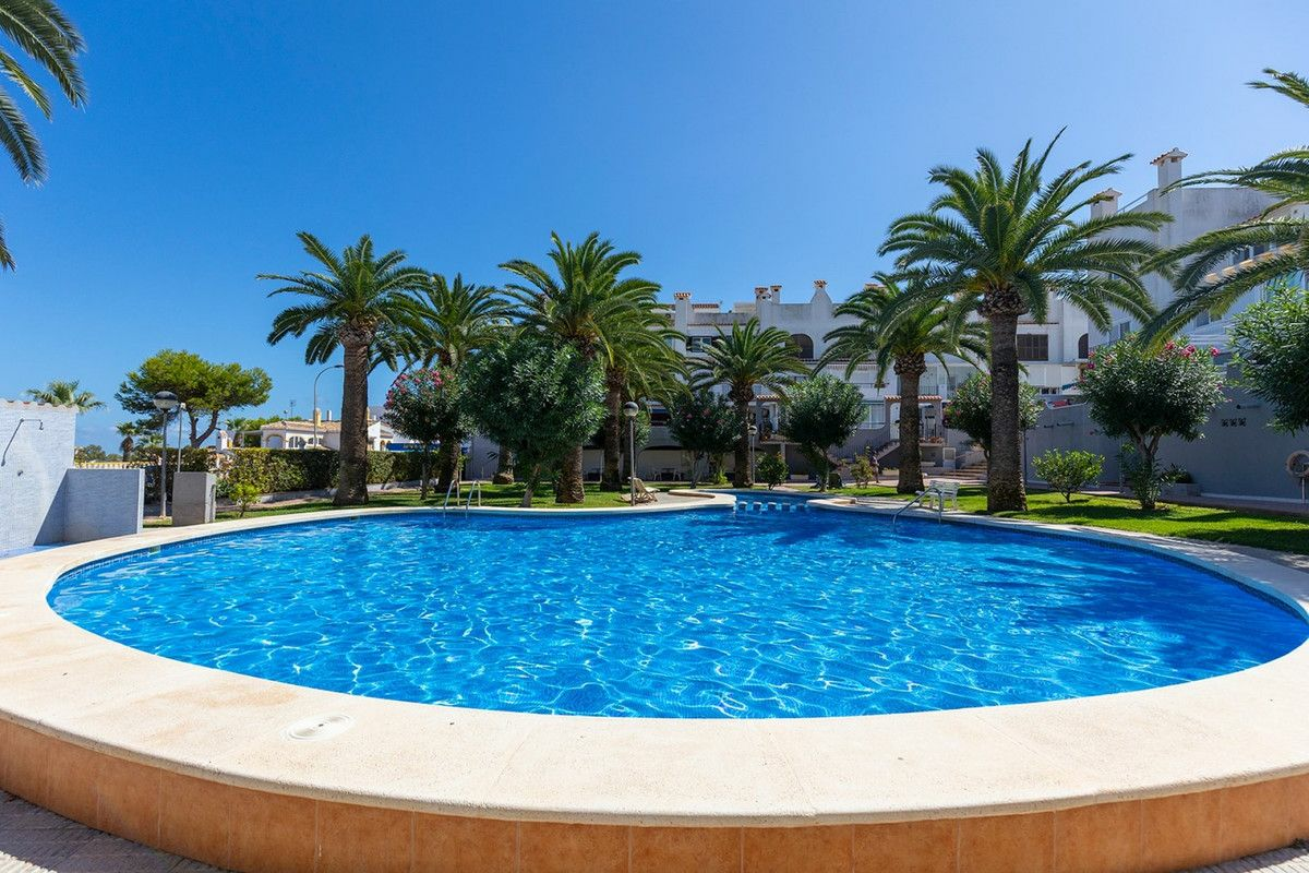 1-bedroom Apartment In Torrevieja, Spain (51 M²)