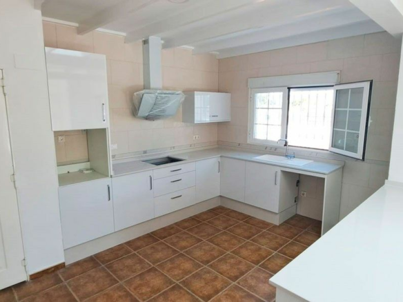3-bedroom Villa In Catral, Spain (140 M²)