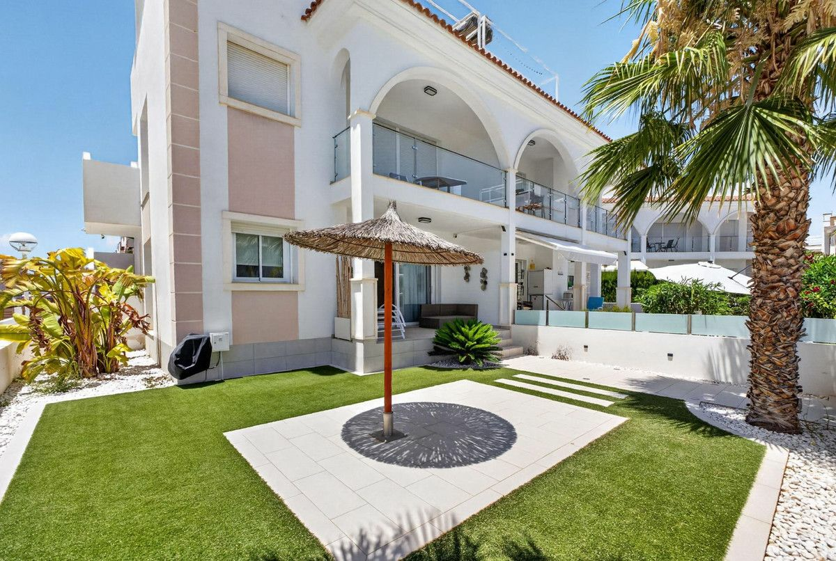 2-bedroom Apartment In Rojales, Spain (82 M²)