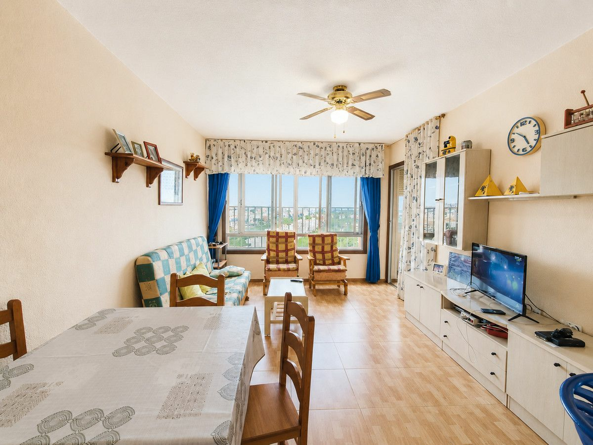 2-bedroom Apartment In Orihuela Costa, Spain (60 M²)
