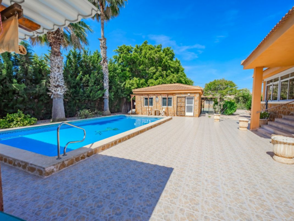 5-bedroom Villa In Rojales, Spain (195 M²)