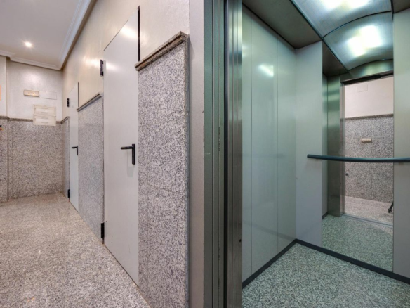 3-bedroom Apartment In Torrevieja, Spain (105 M²)