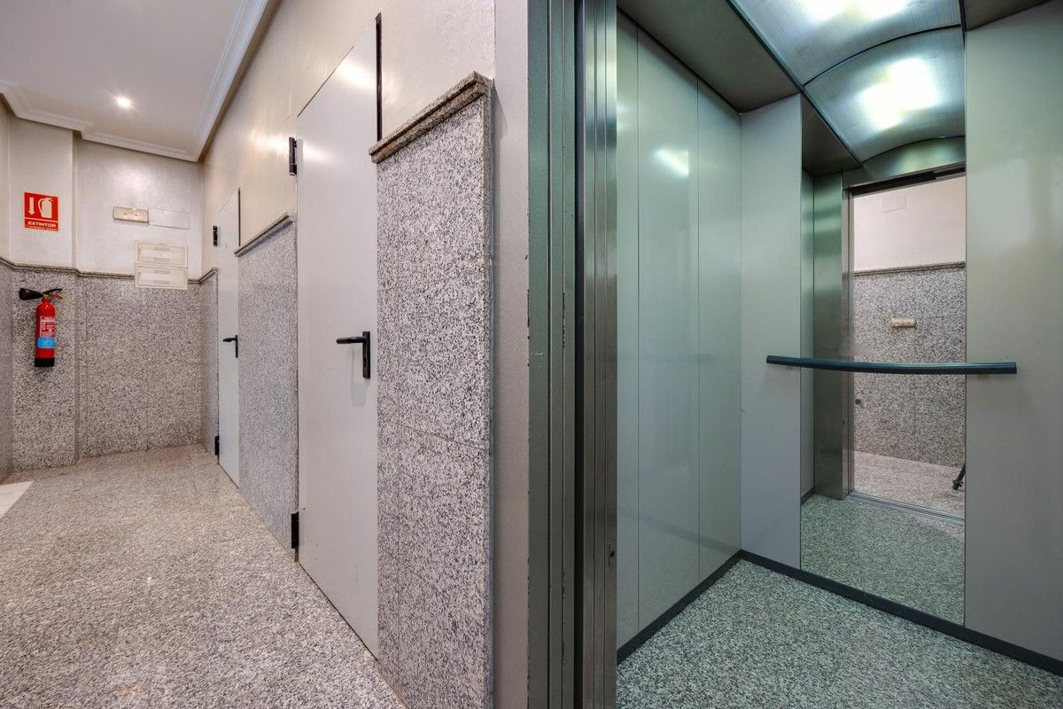 3-bedroom Apartment In Torrevieja, Spain (105 M²)