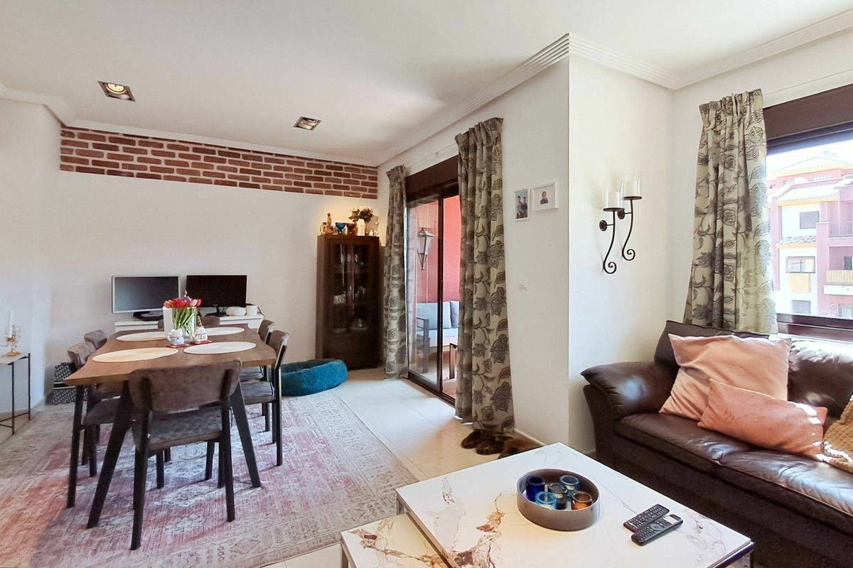 2-bedroom Apartment In Orihuela Costa, Spain (80 M²)