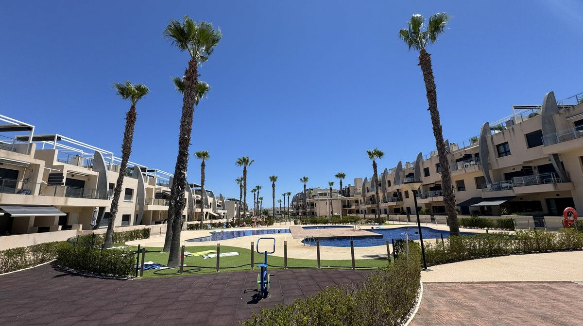 2-bedroom Apartment In Pilar De La Horadada, Spain (61 M²)