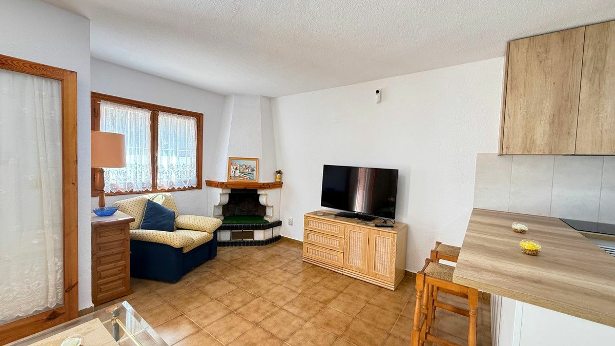 3-bedroom Apartment In Orihuela Costa, Spain (68 M²)