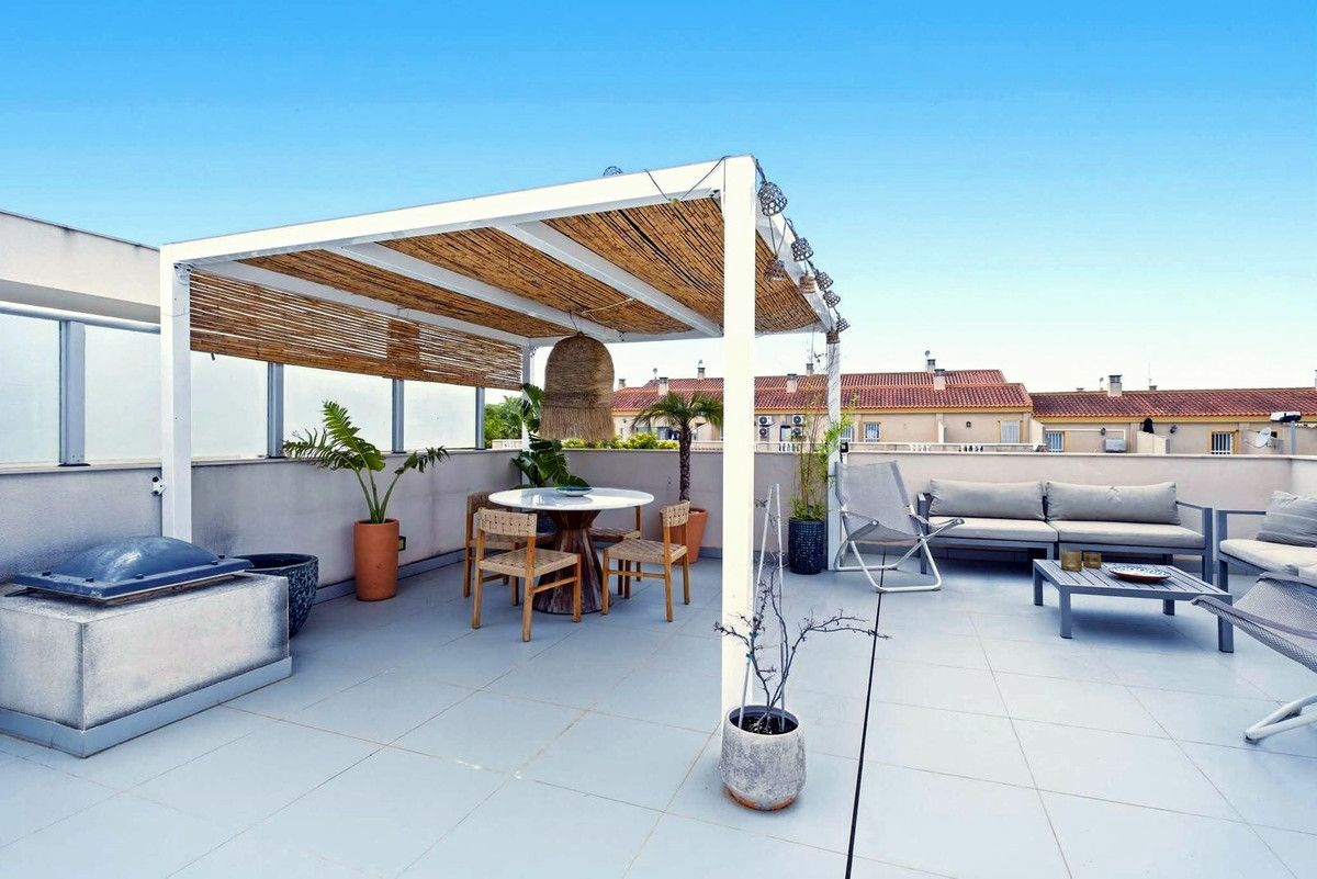 3-bedroom Apartment In Guardamar Del Segura, Spain (108 M²)