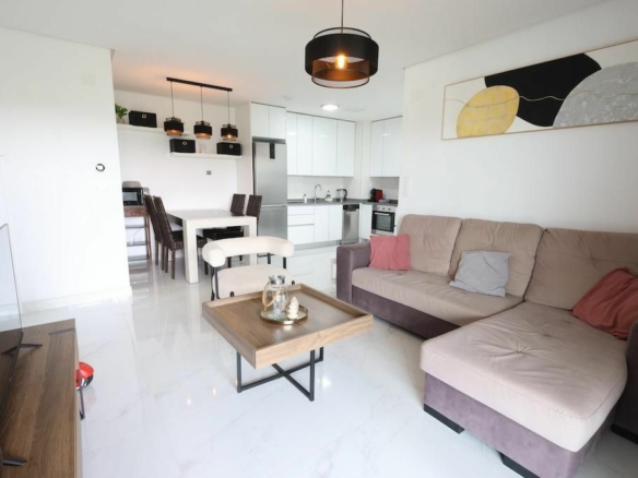 3-bedroom Apartment In Orihuela Costa, Spain (105 M²)