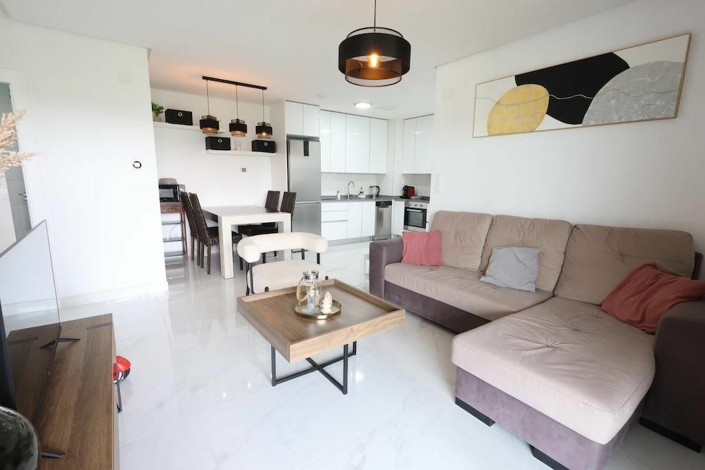 3-bedroom Apartment In Orihuela Costa, Spain (105 M²)