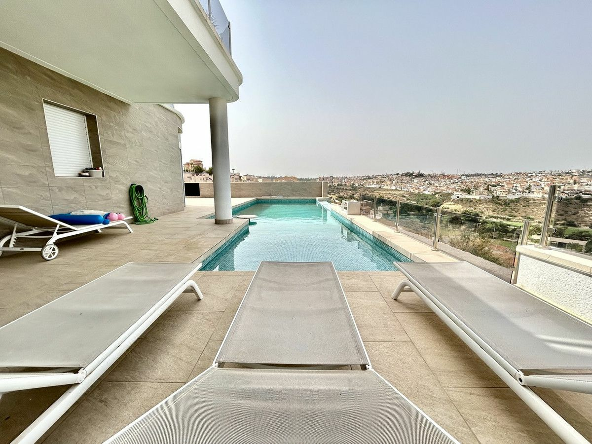 4-bedroom Villa In Rojales, Spain (280 M²)